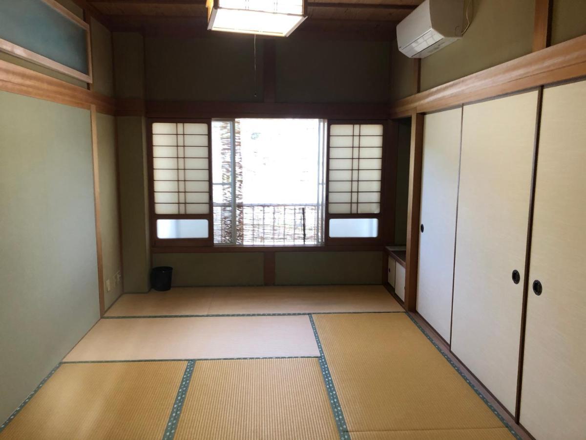 Holiday home 浜の宮七福神 1棟貸し9名様までご利用できます